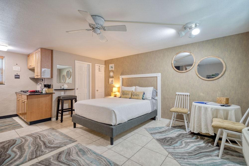 Camelot Beach Suites 2