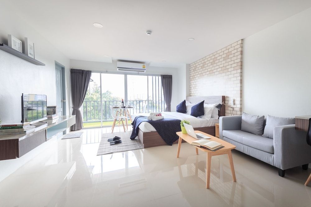 Q Space Residence 1