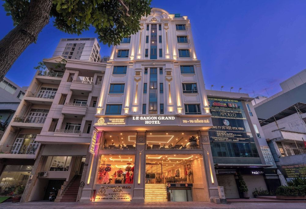 Le Saigon Grand Hotel 1