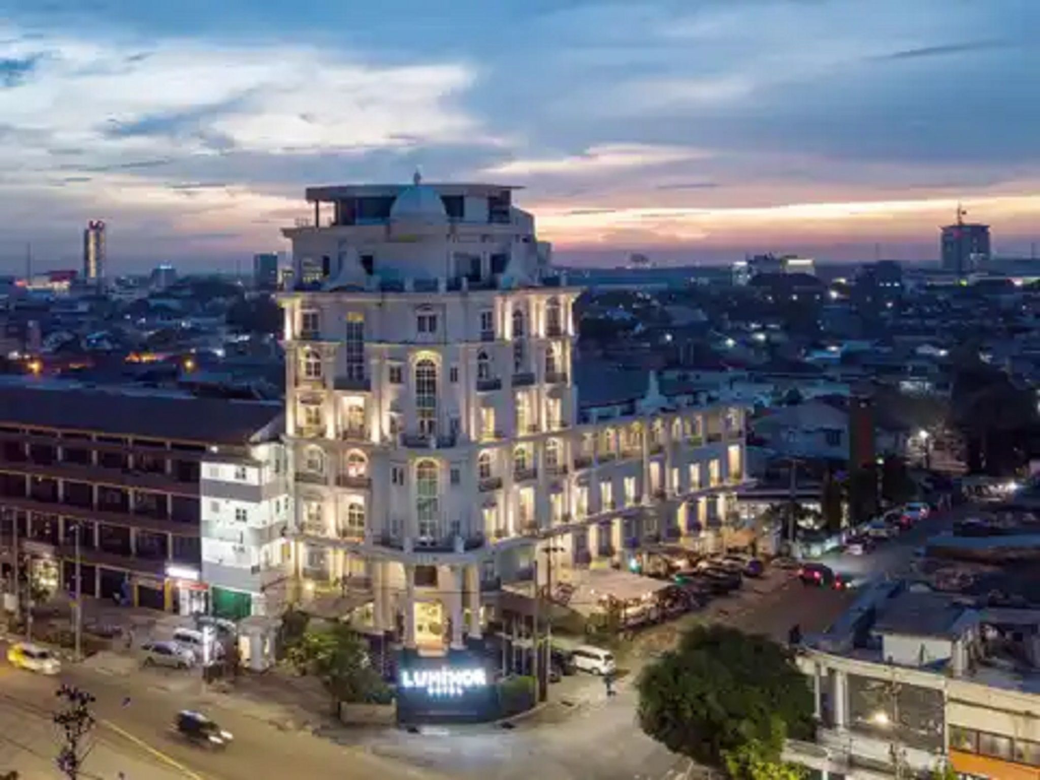 Luminor Hotel Palembang by WH Free Massage 10 Minutes 2