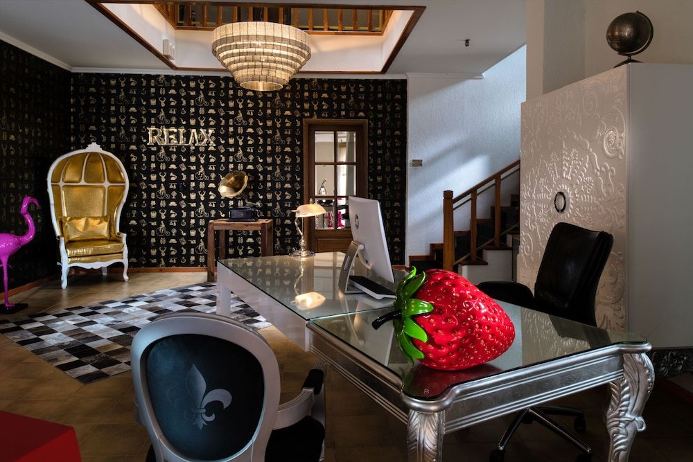 A for Art Hotel 2