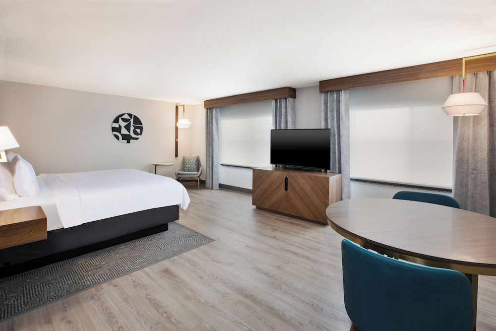 Holiday Inn ONTARIO AIRPORT by IHG 2