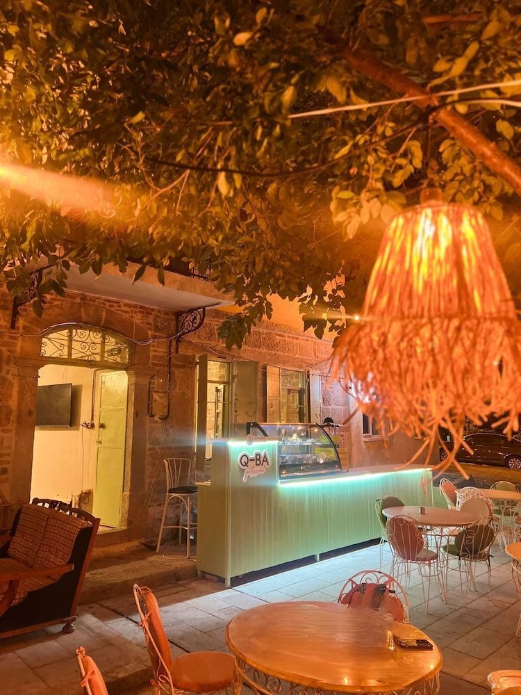 Asclepius Boutique Hotel & Cafe 1