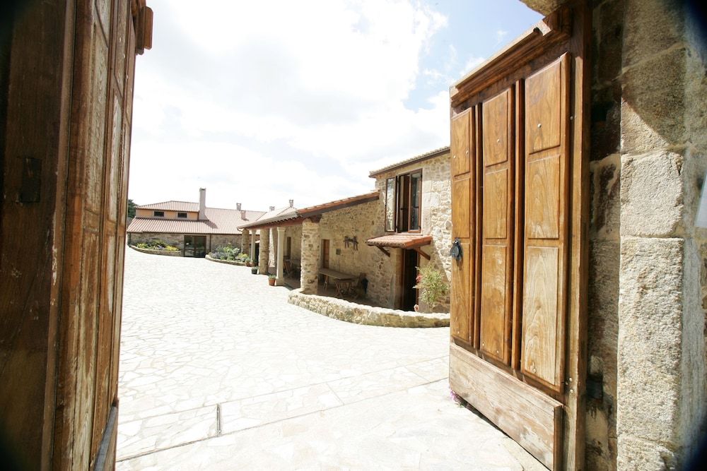 Casa da Botica A Estrada 2