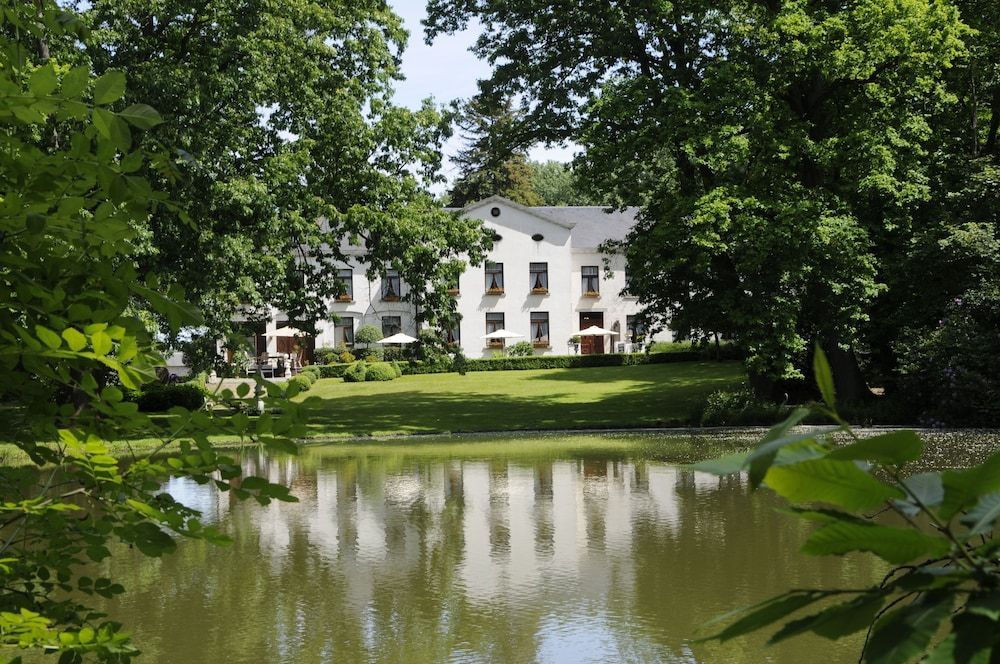 Kasteel van Nieuwland 1