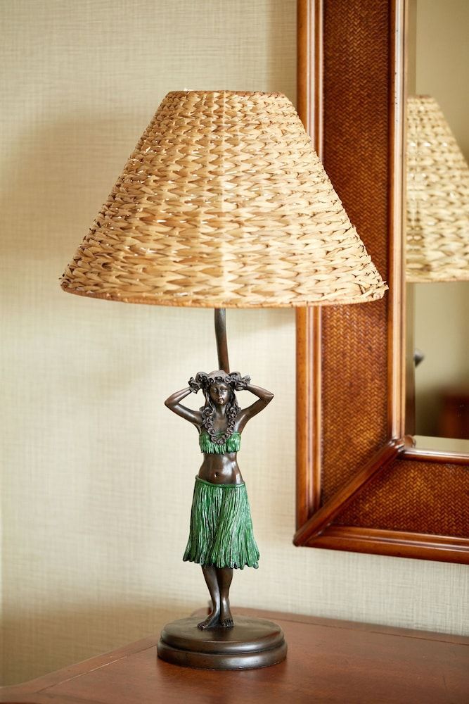 OUTRIGGER Waikiki Beach Resort 2