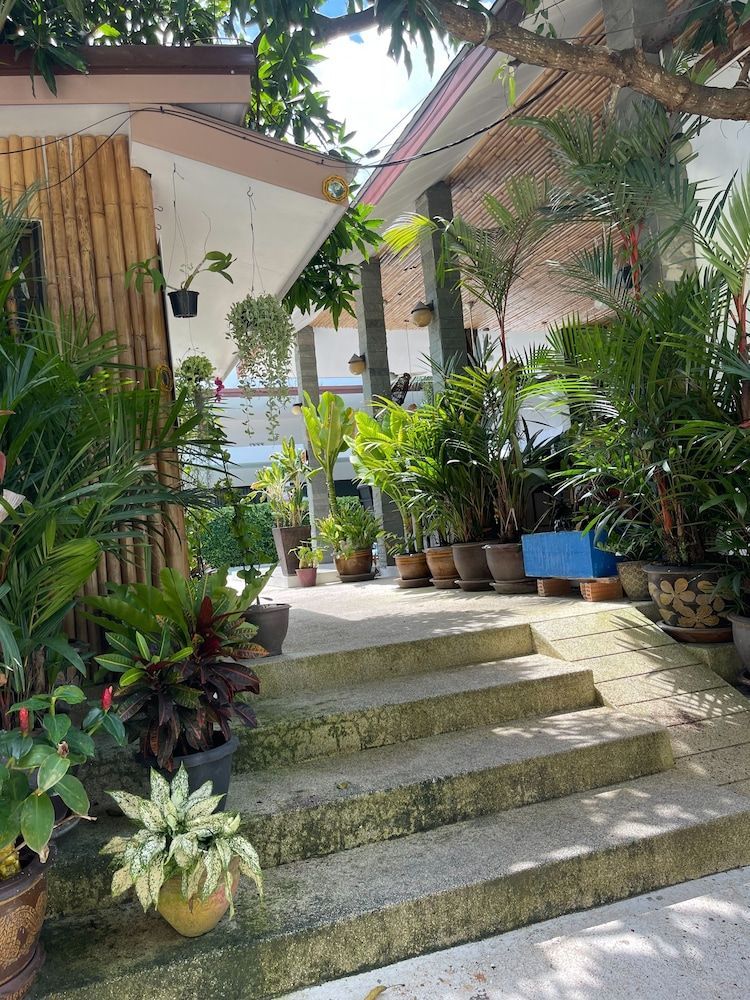 Lotus Bleu Resort & Restaurant 2