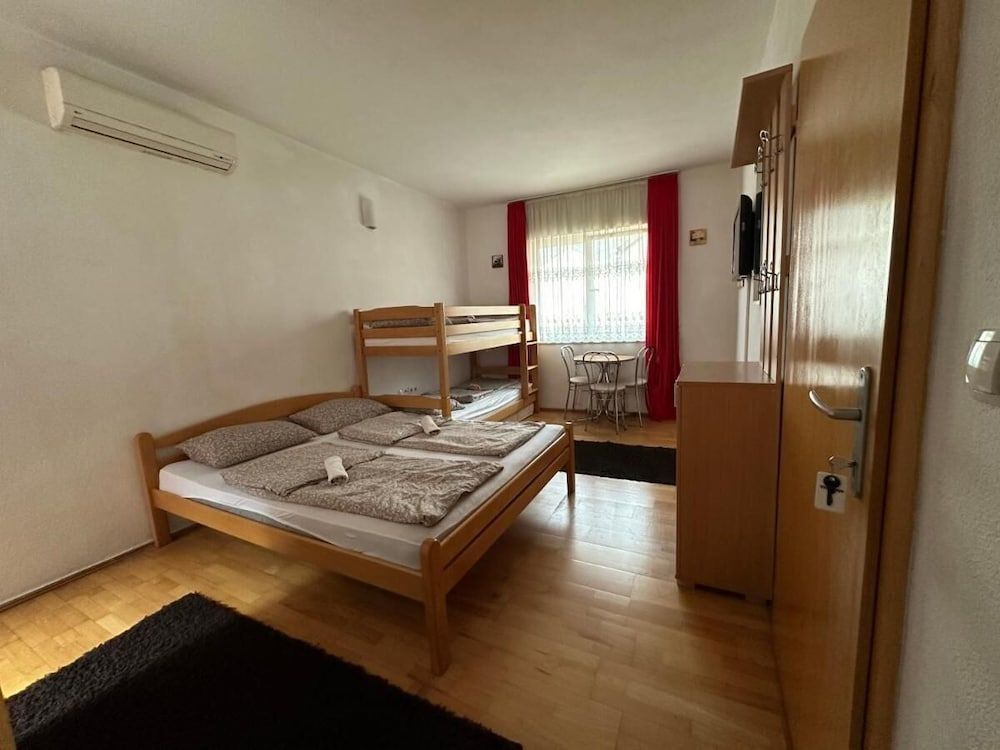 Villa Anja Apartments 2