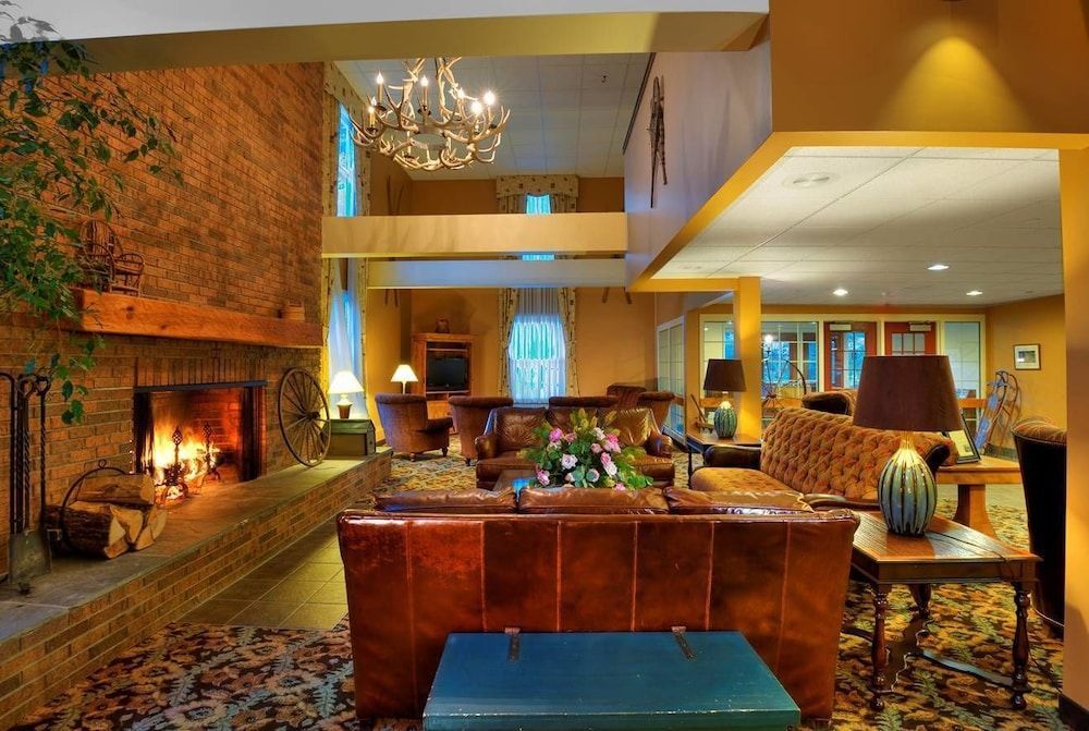 The Pointe at Castle Hill Resort & Spa 1