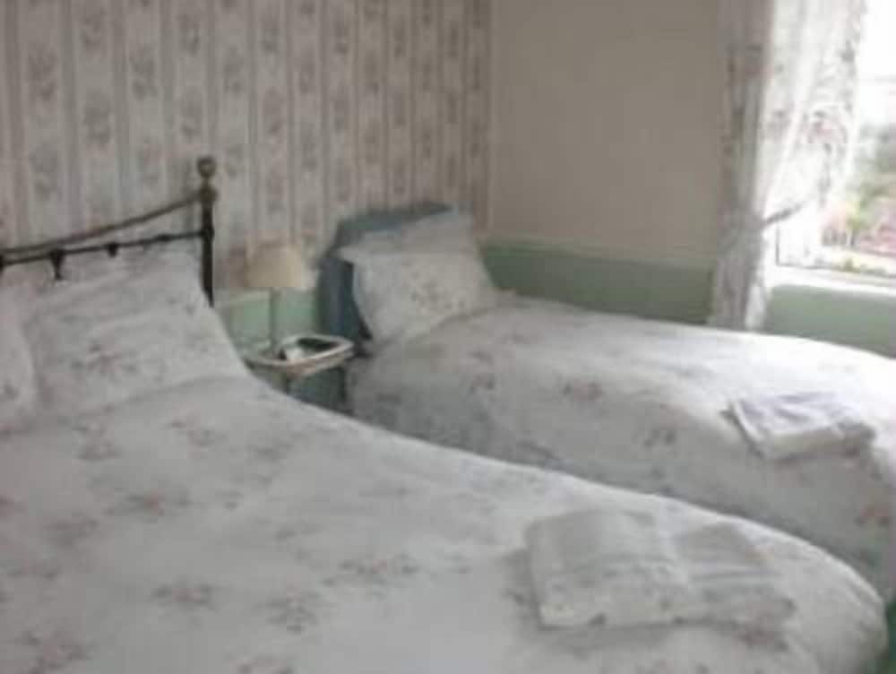 Alma Lodge Guest House 1