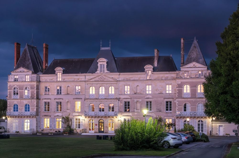 Château de Briançon, The Originals Relais 1