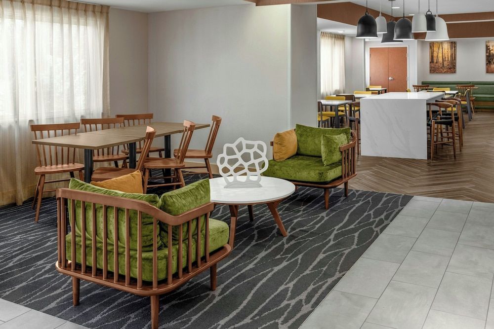 Fairfield Inn & Suites Saginaw 1