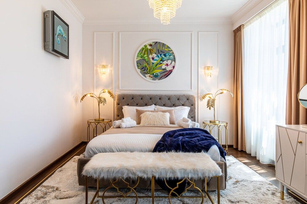 Old Town Luxury Suites 1