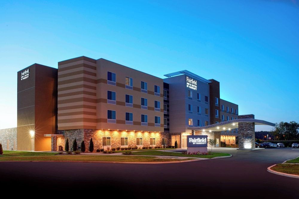 Fairfield Inn & Suites by Marriott Columbus, IN 1