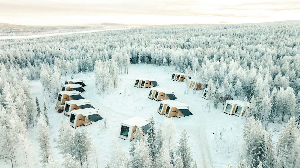 Lapland Glow Chalets 1