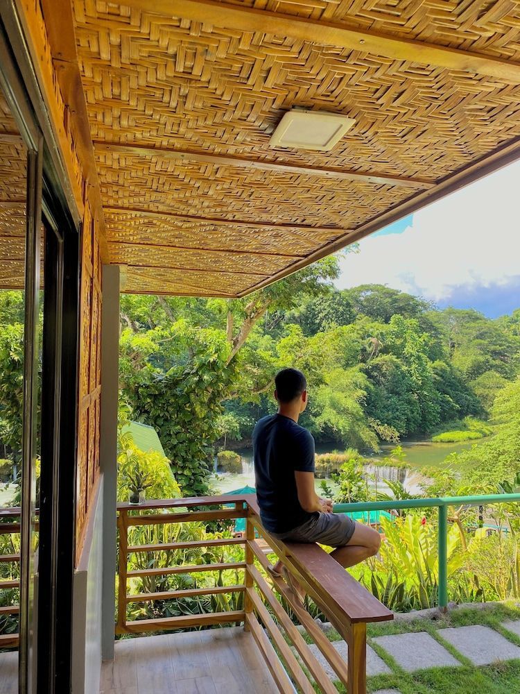 Paris - Loboc - Busai Dream Falls Resort - Loboc