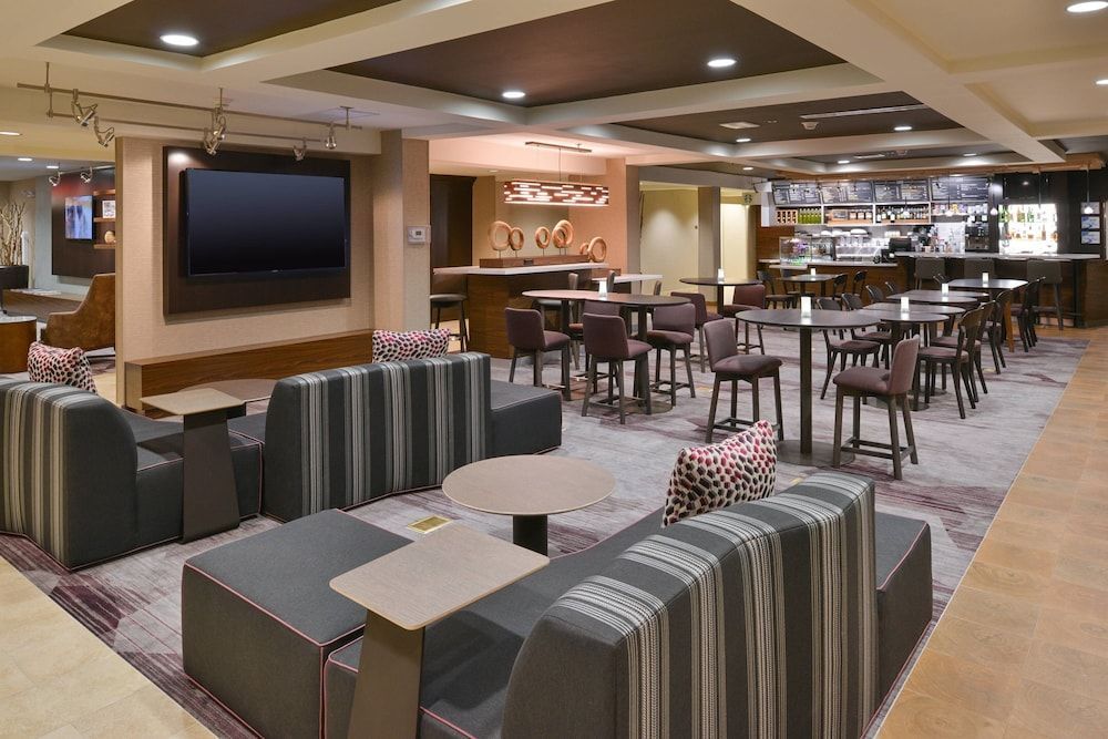 Courtyard by Marriott Charlotte Matthews 2