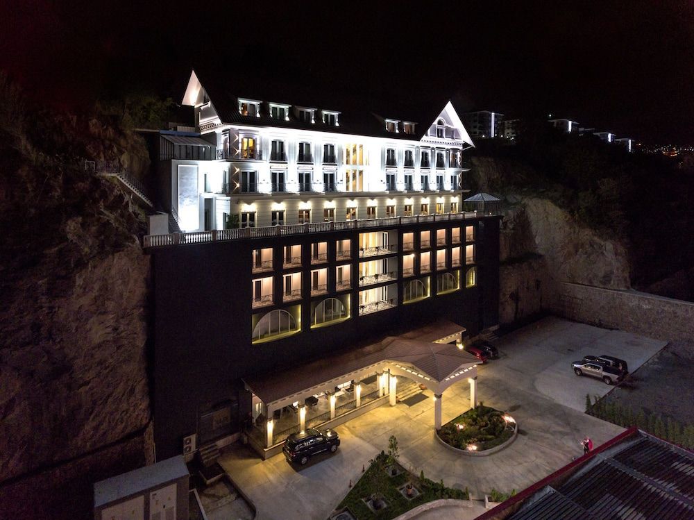 Mell Hotel 1