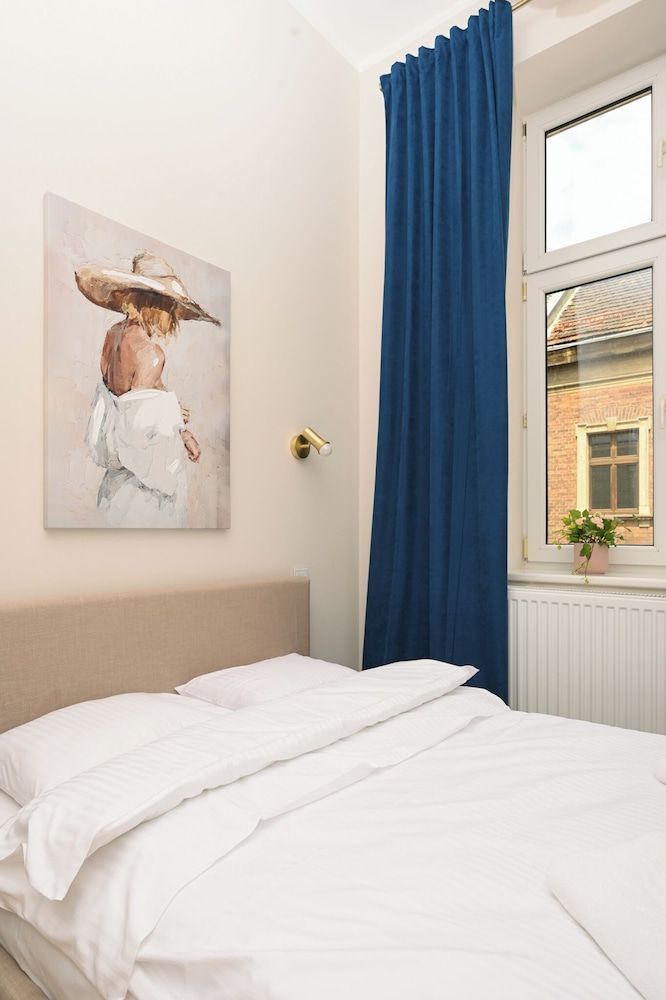RentPlanet - Studio plac Matejki 2