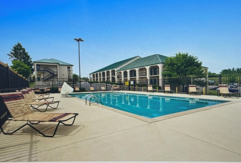Baymont by Wyndham Johnson City 1