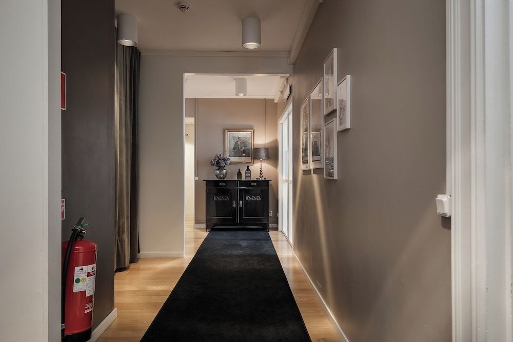 Home Hotel Post 2