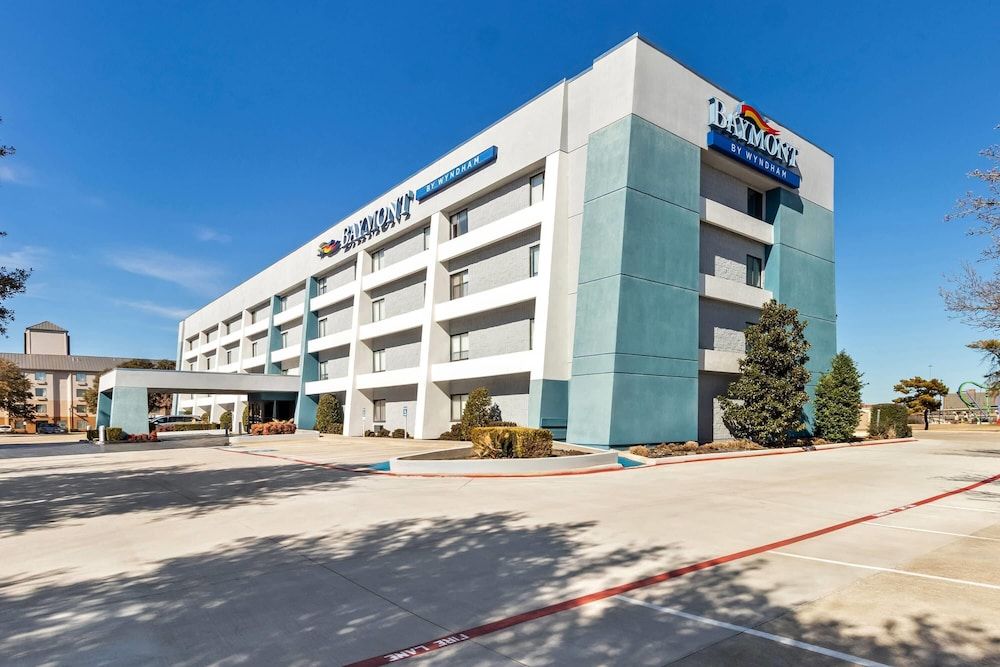 Baymont by Wyndham Arlington At Six Flags Dr 1
