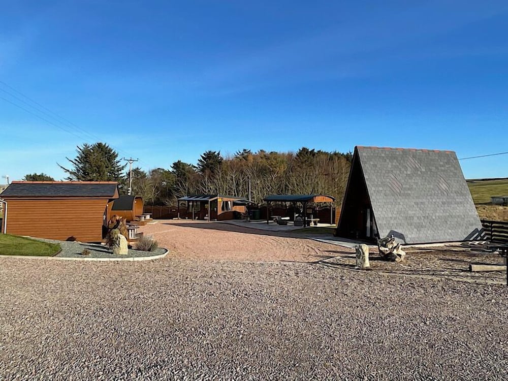 AC/DC Glamping 1