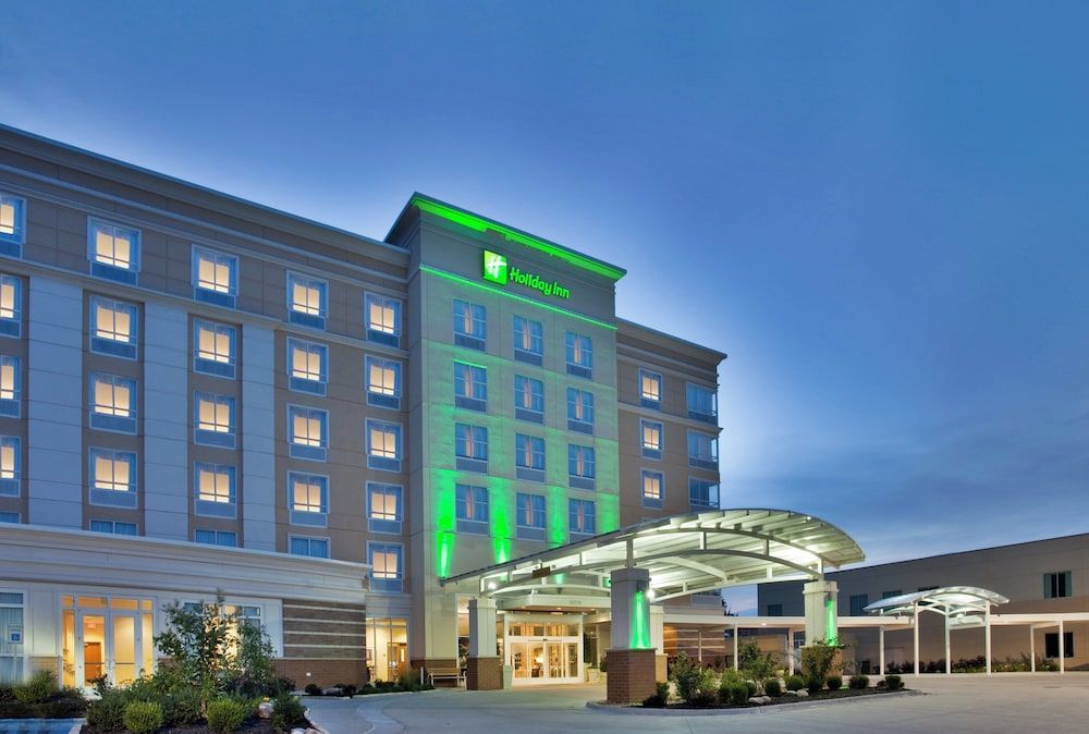 Holiday Inn KANSAS CITY AIRPORT by IHG 1