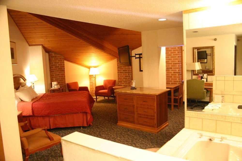 American Inn and Suites Ionia 2