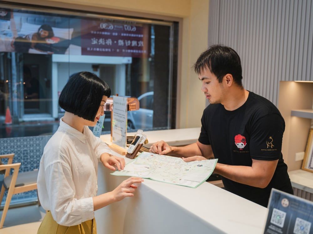 Royal Rose Hotel Zhongshan 2