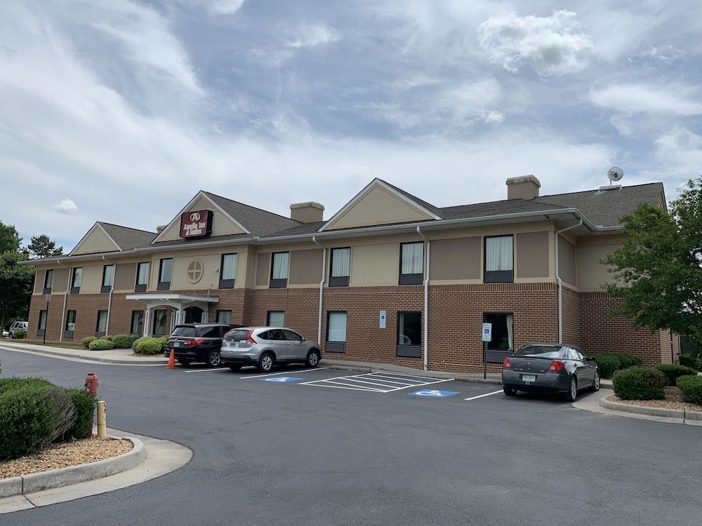 Amelia Inn & Suites 1