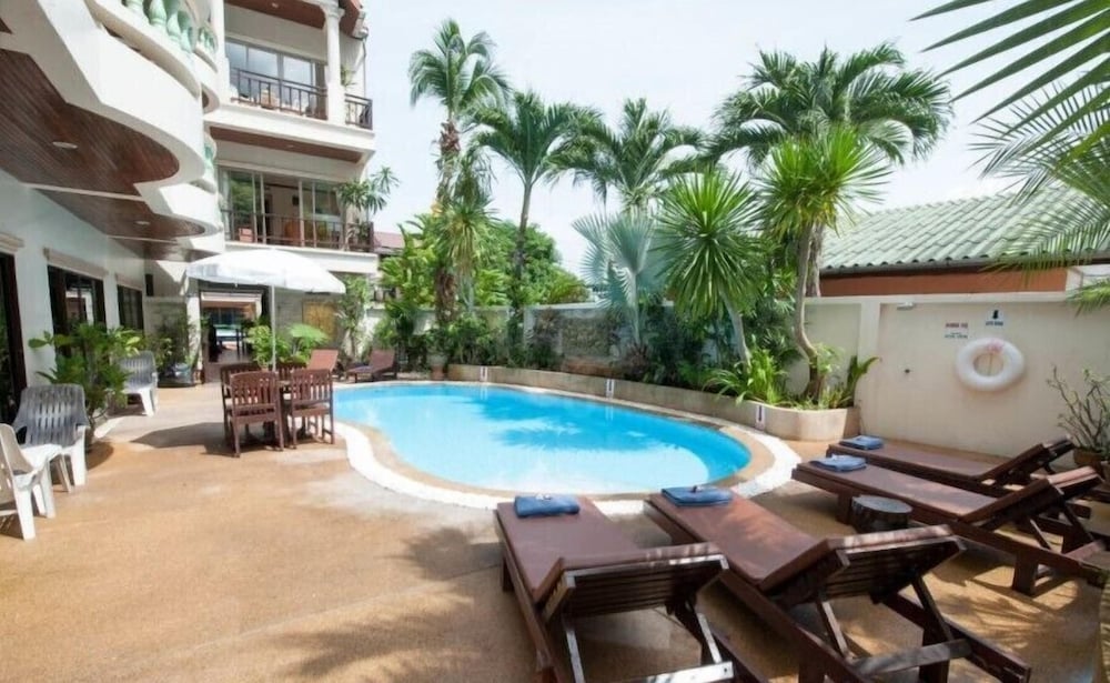 Palmview Resort 1
