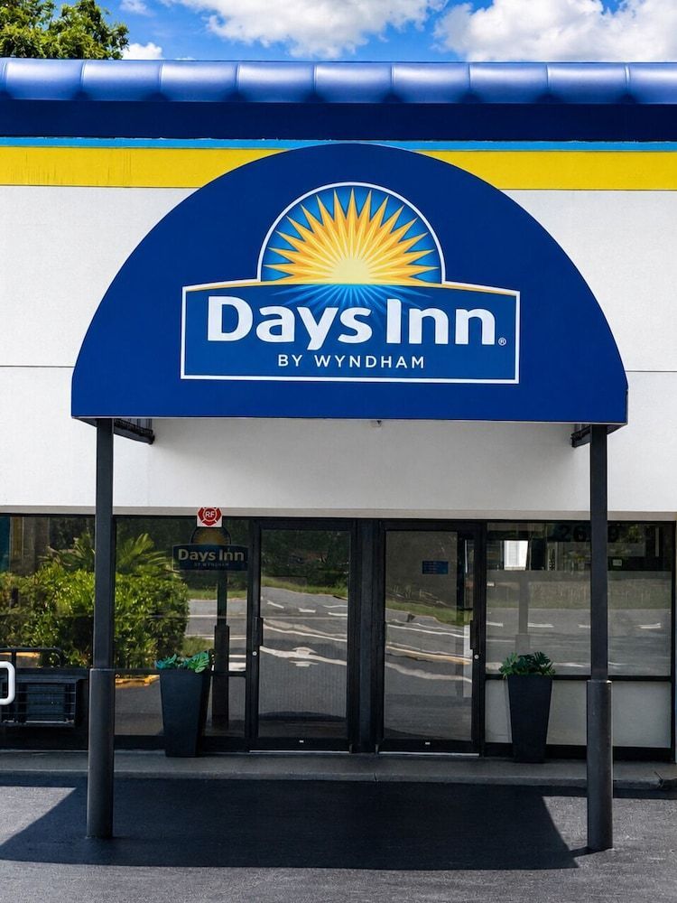 Days Inn by Wyndham Gainesville Hospital - University Area 1