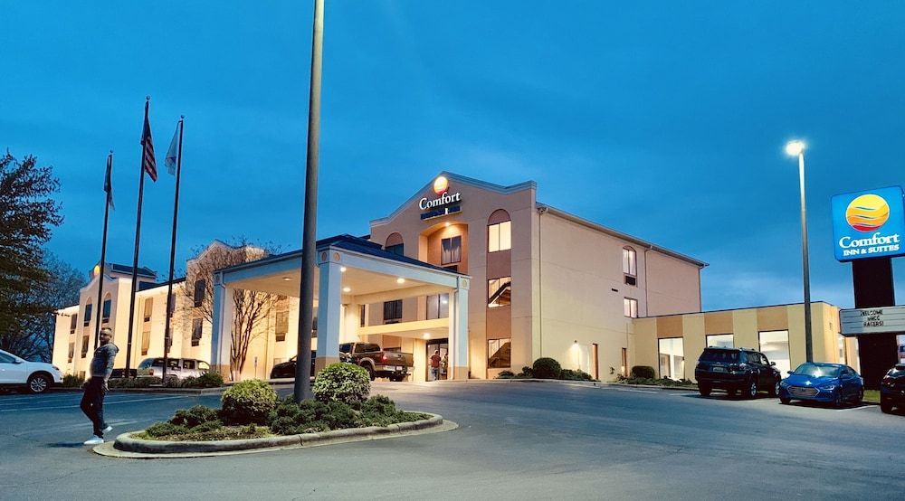 Comfort Inn & Suites Morganton South 1