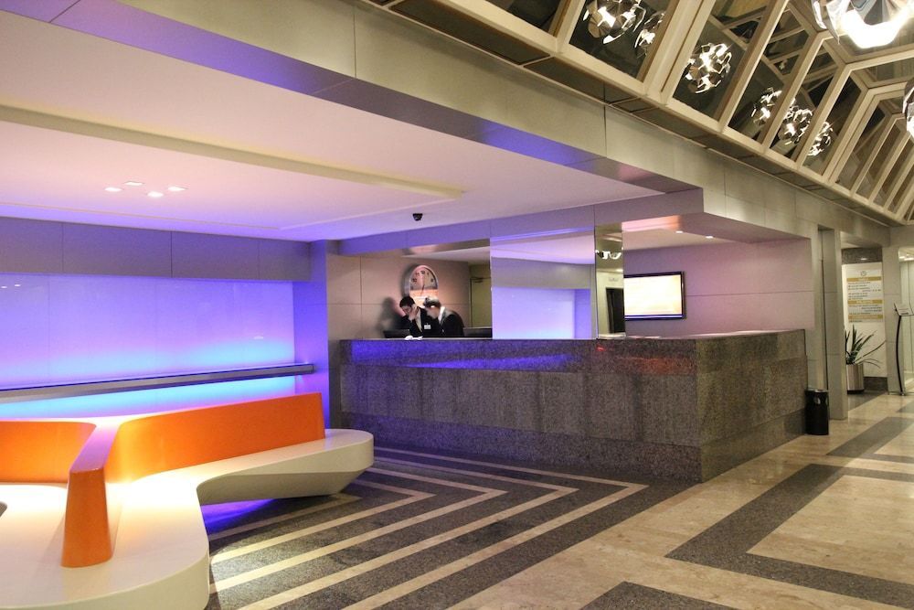 Boulevard Plaza 2