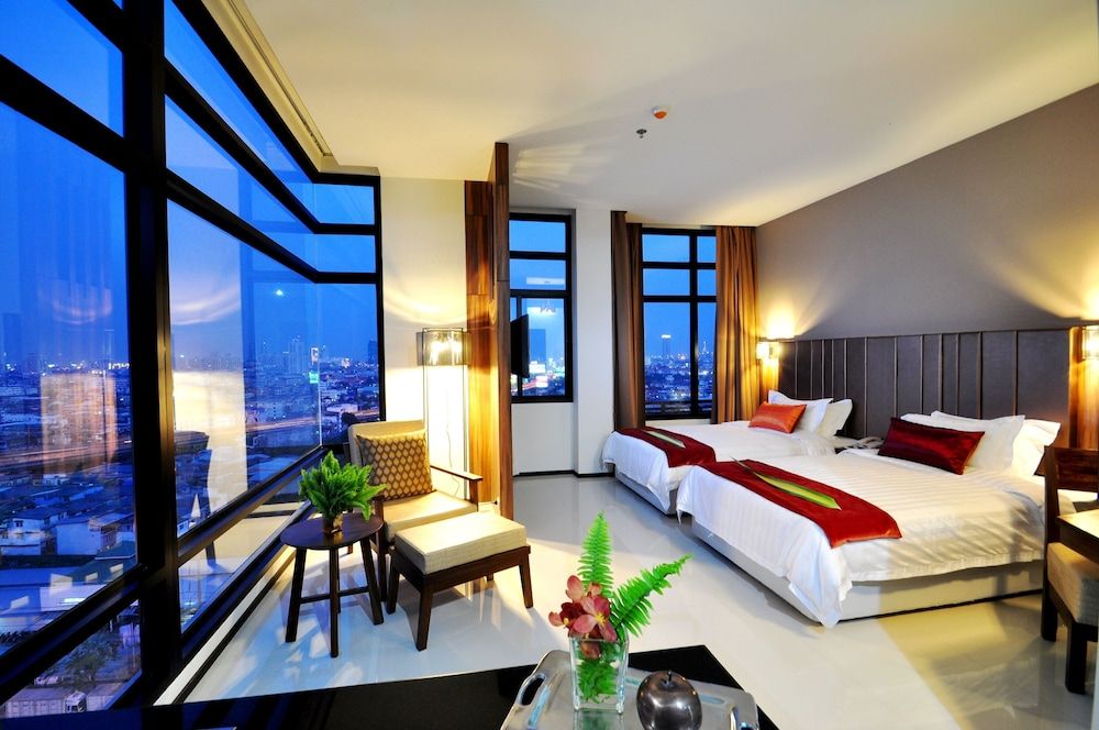 Grand Howard Hotel Bangkok 1
