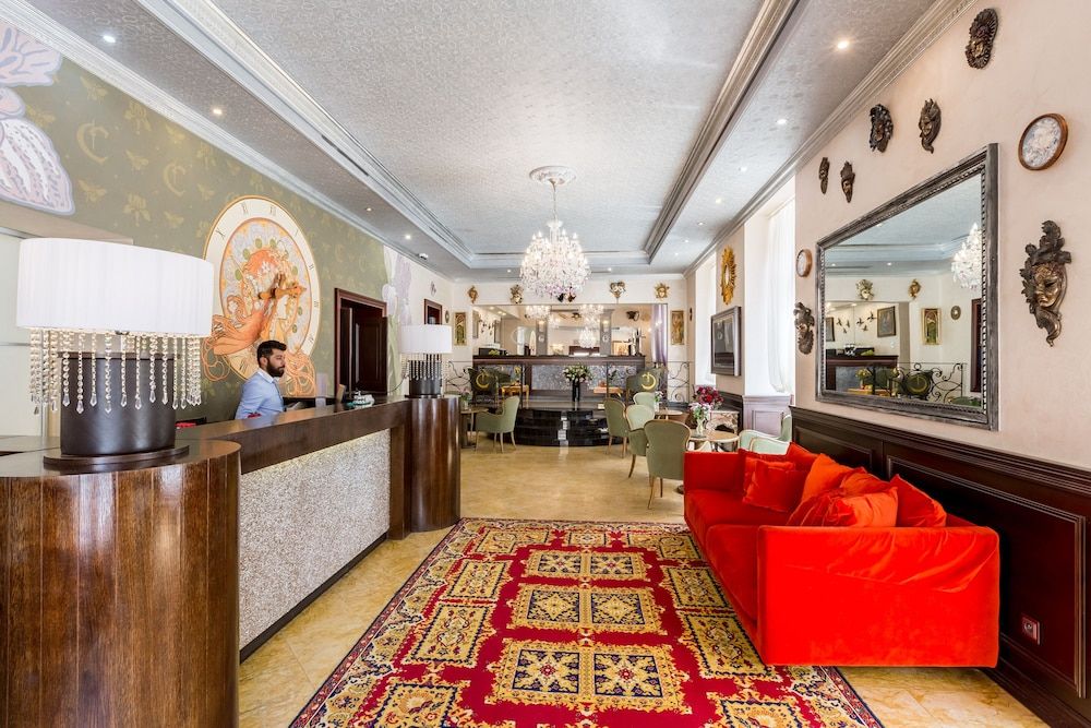 Hotel Caruso Old Town 2