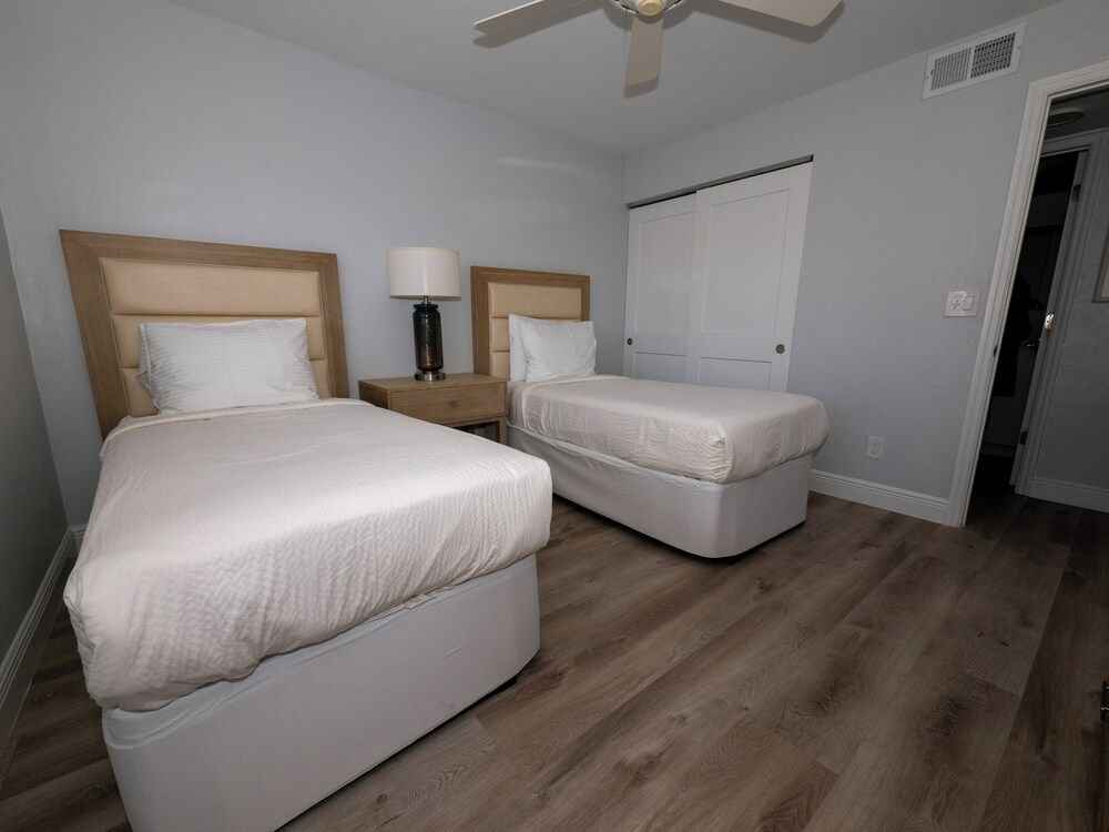 Shell Island Beach Club 2
