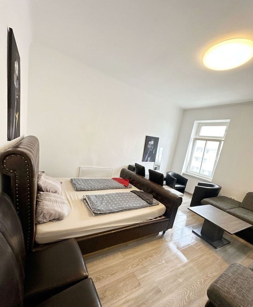 Cozy Studio Apartment Near FAC Platz 2