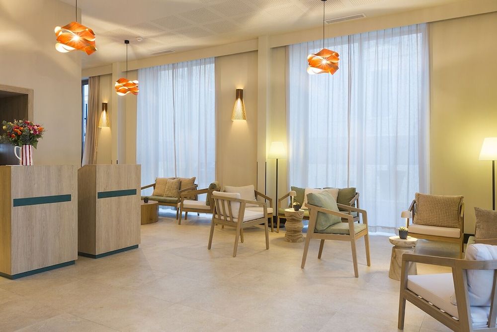 MERCURE NIMES CENTRE ARENES 2