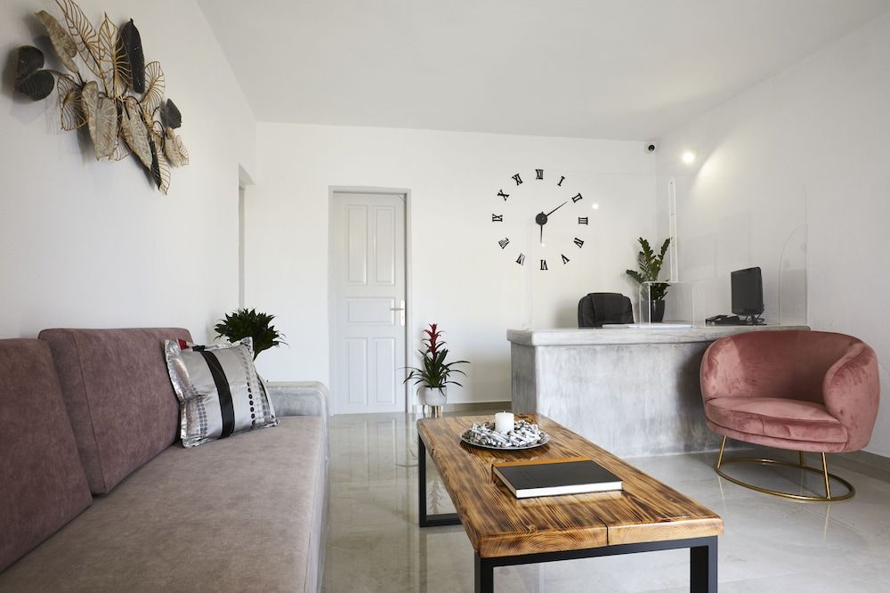 Alyvia Suites 2