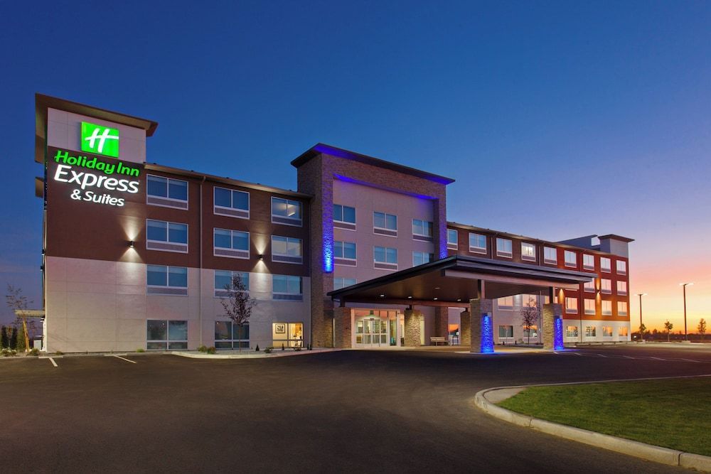 Holiday Inn Express & Suites MOSES LAKE by IHG 1