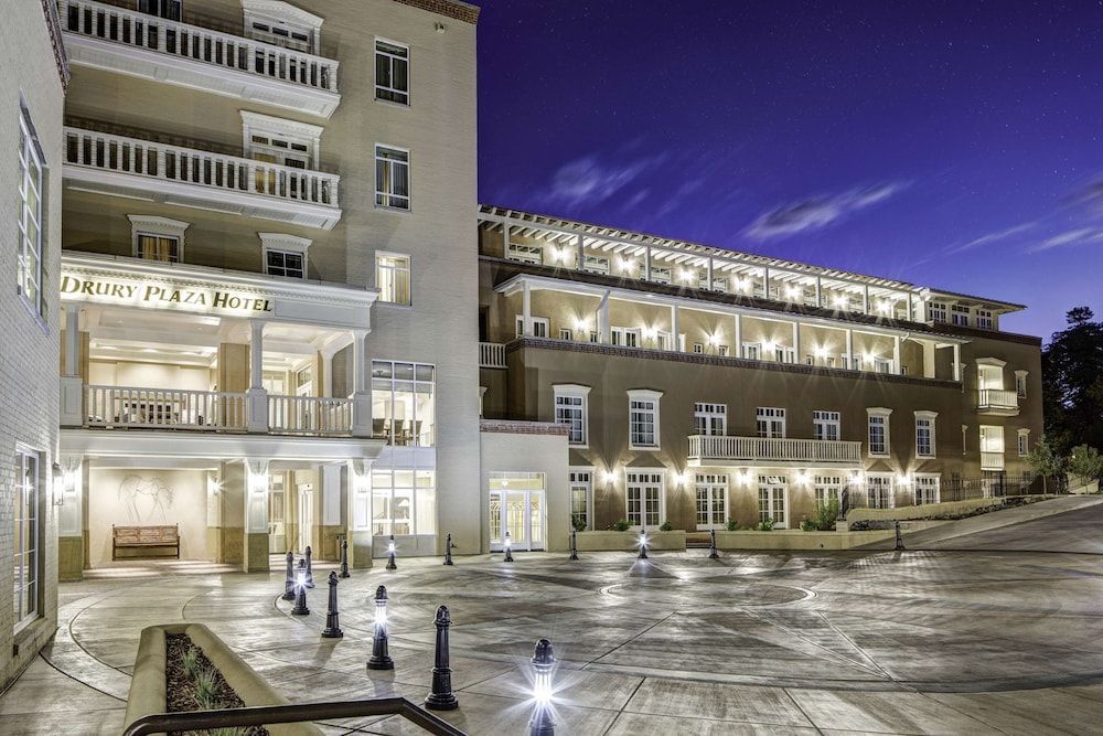 Drury Plaza Hotel in Santa Fe 1