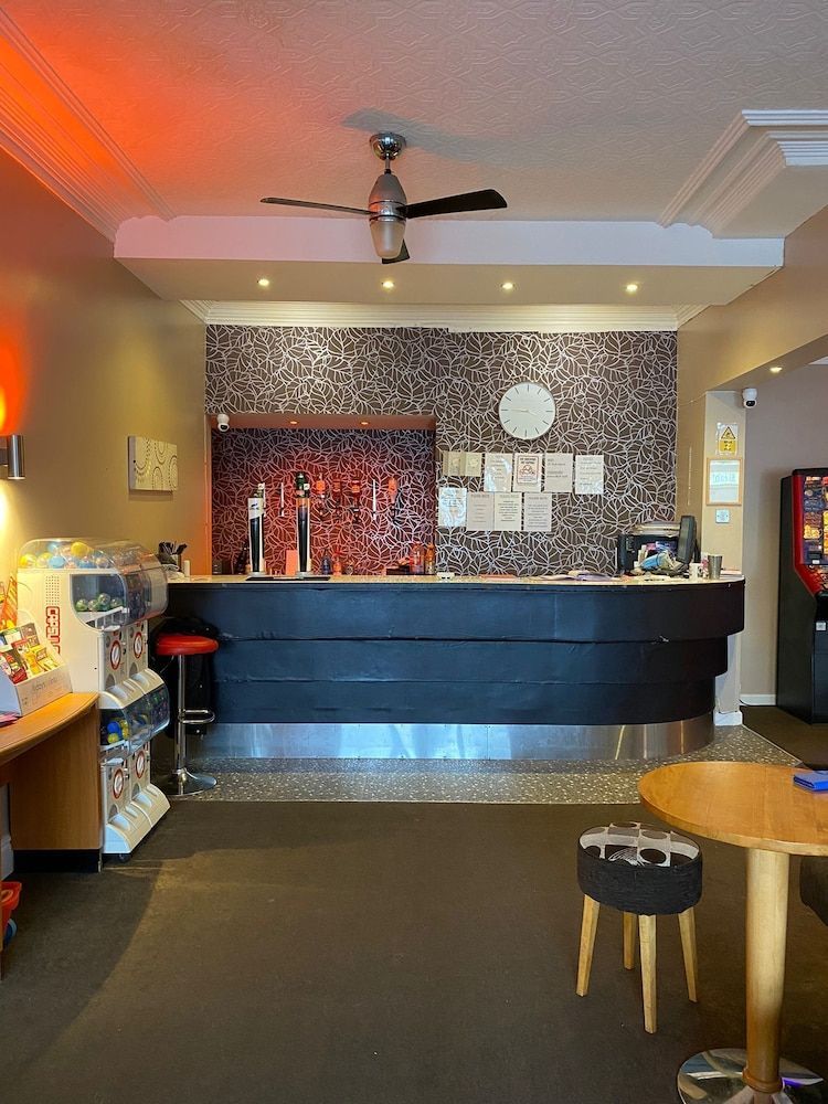 Avari Hotel 2