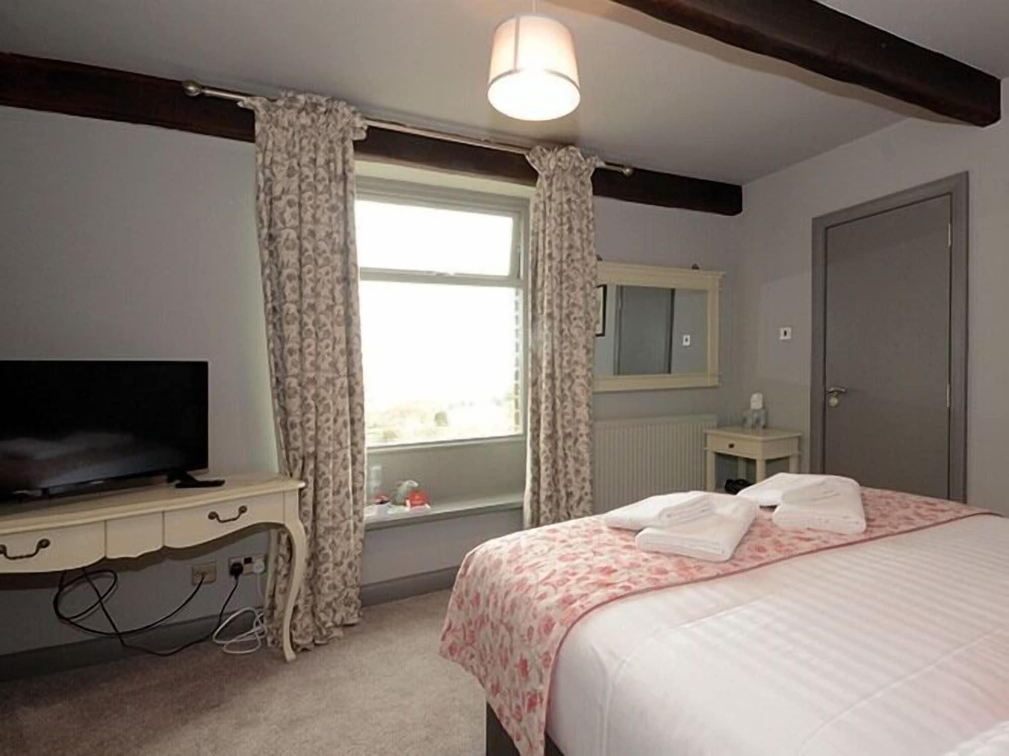 The Alma Inn 1