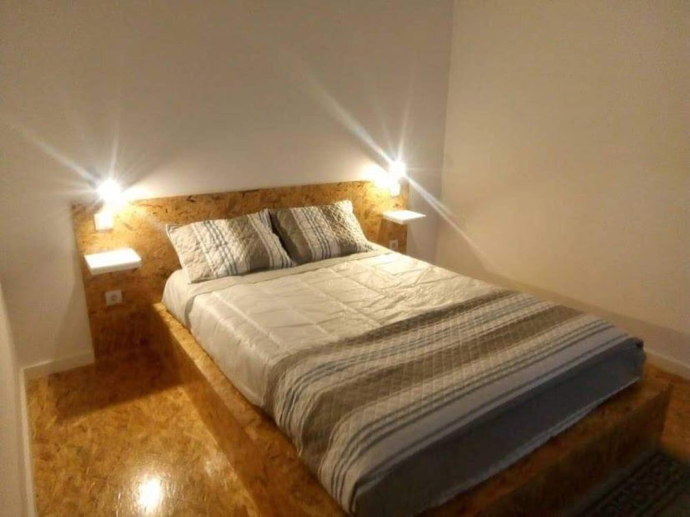 Villa - Sleeps 4 & Free Parking 2