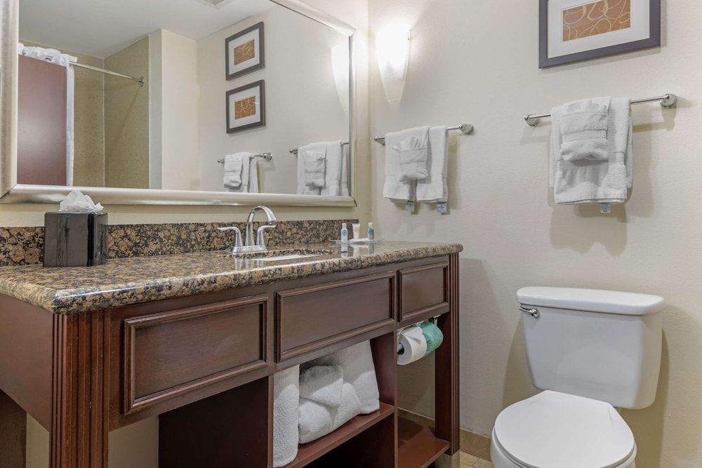 Comfort Suites West Dallas - Cockrell Hill 2