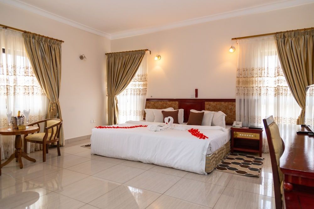 Sunlodge Hotel 1
