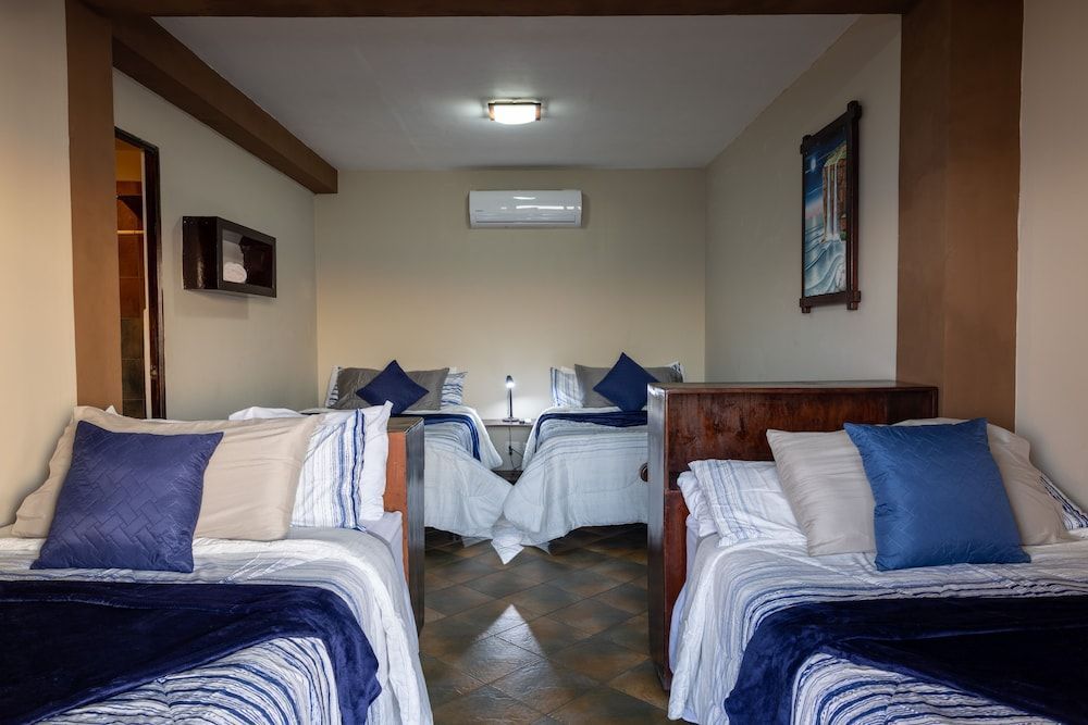 Ast Surf Hotel 2