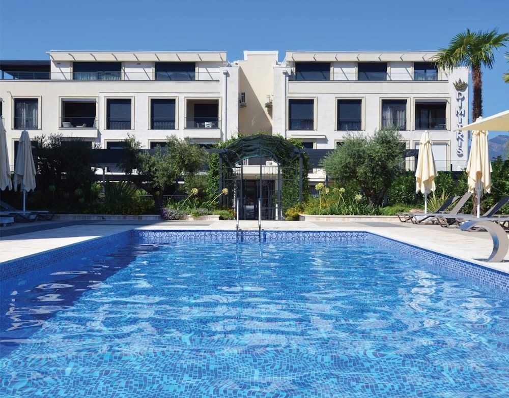 Dimitris Residence 1